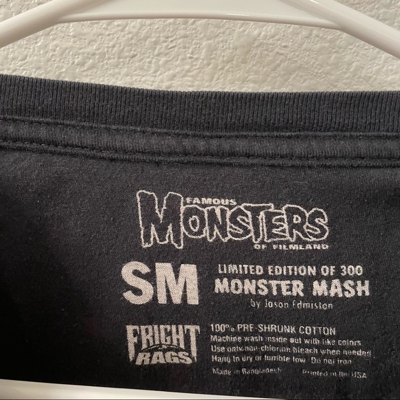 Classic monsters shirt black small - Picture 3 of 4